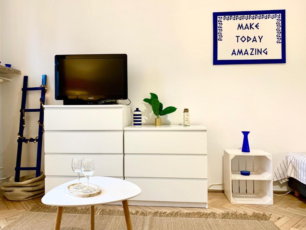 Kalimera - Greek Life Apartment وارسو المظهر الخارجي الصورة